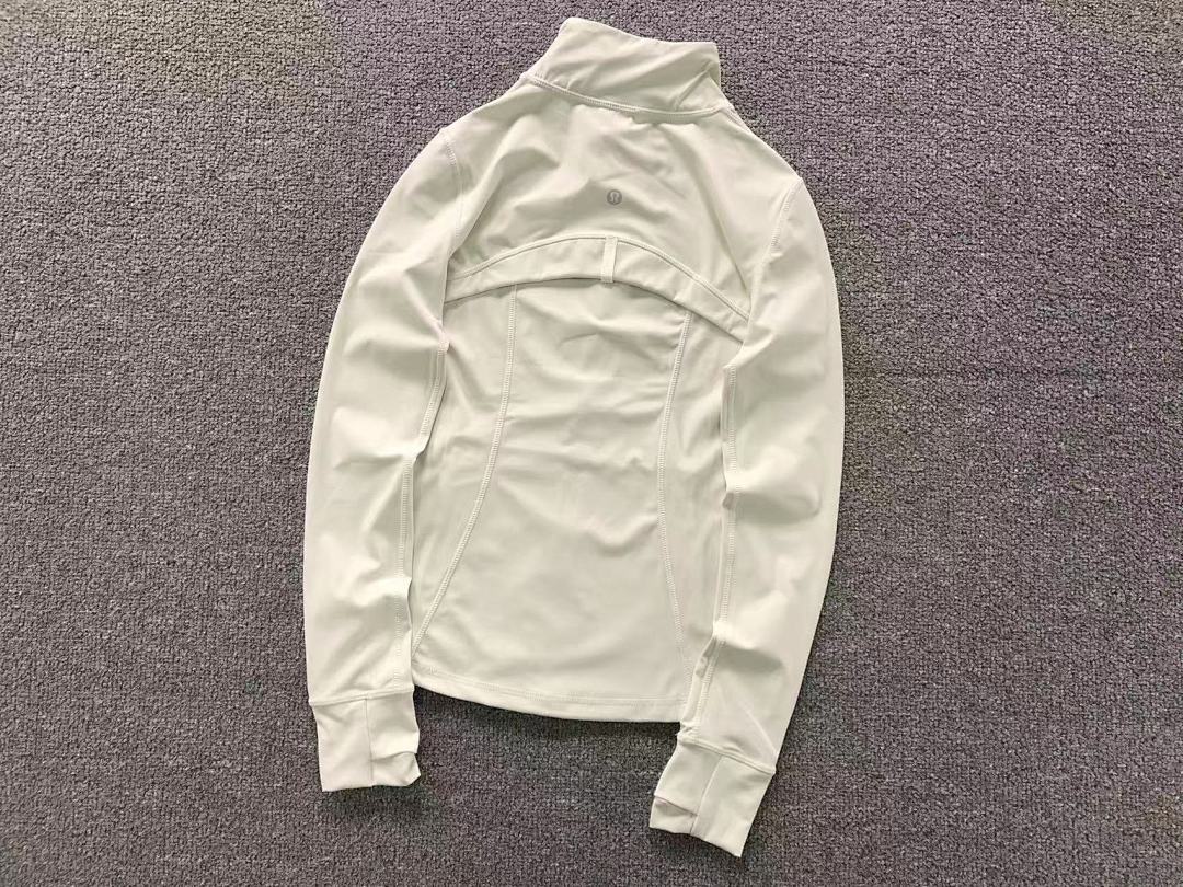 On Running 228 LULULEMON LONG SLEEVED FEMAIE - Image 5