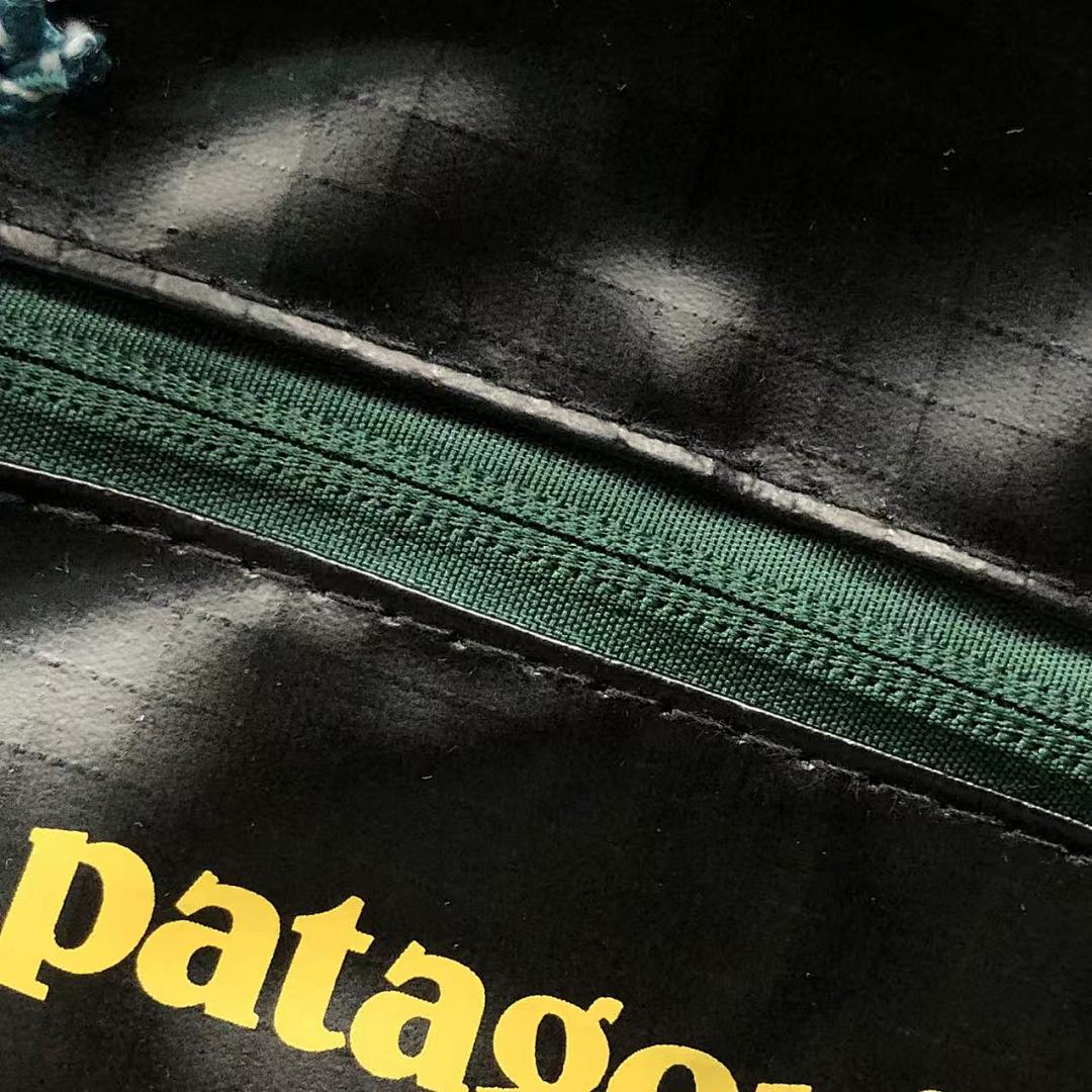 On Running 75 PATAGONIA BAG 1104286966 (Long 17CM* Wide 6CM*19CM) - Image 24
