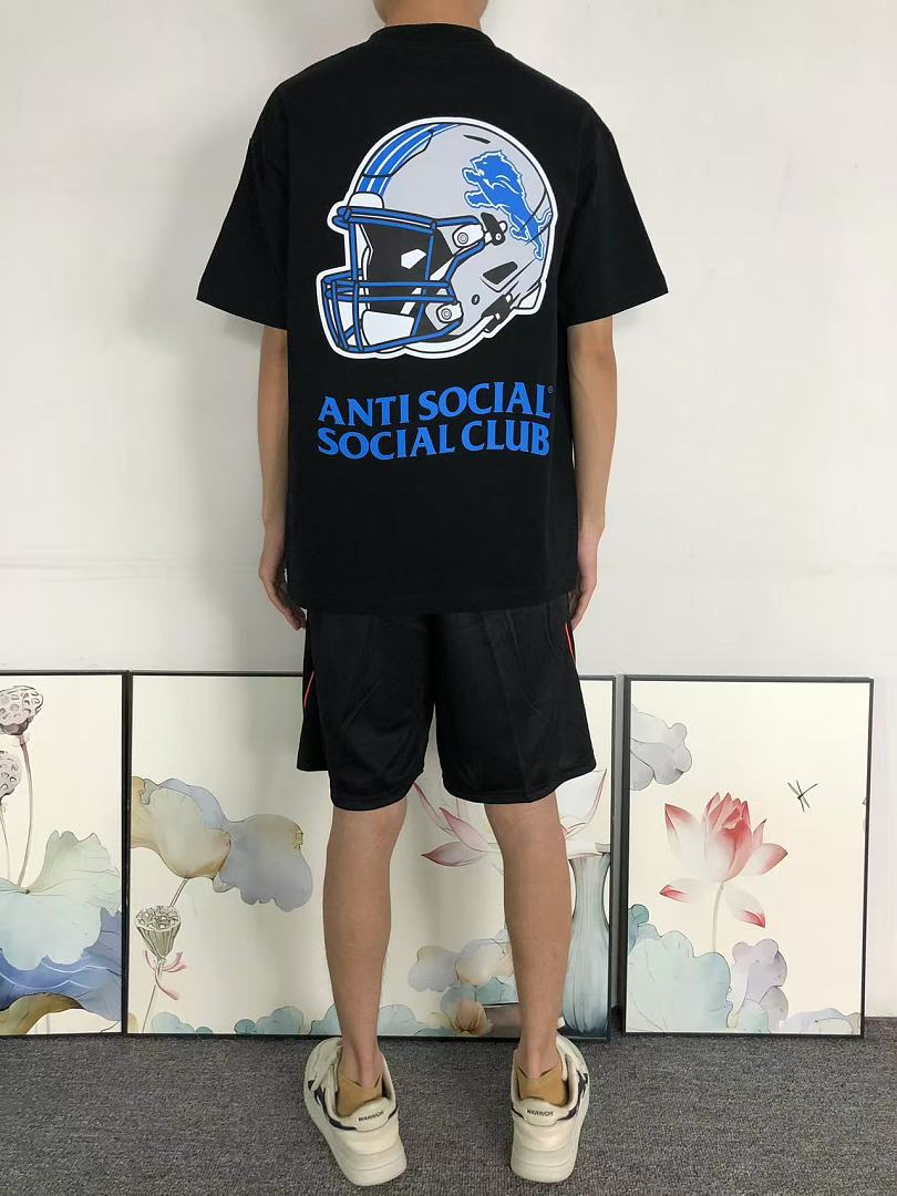 Christian Louboutin 88 ANTI SOCIAL CLUB T-SHIRT 3206211002 (Im 170Cm 60Kg I Wear Size M In The Phot) - Image 4