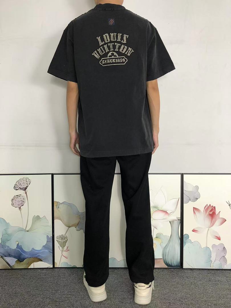 Louis Vuitton 125 L⭐ T-SHIRT 5208240681 (Im 170Cm 60Kg I Wear Size M In The Phot) - Image 4