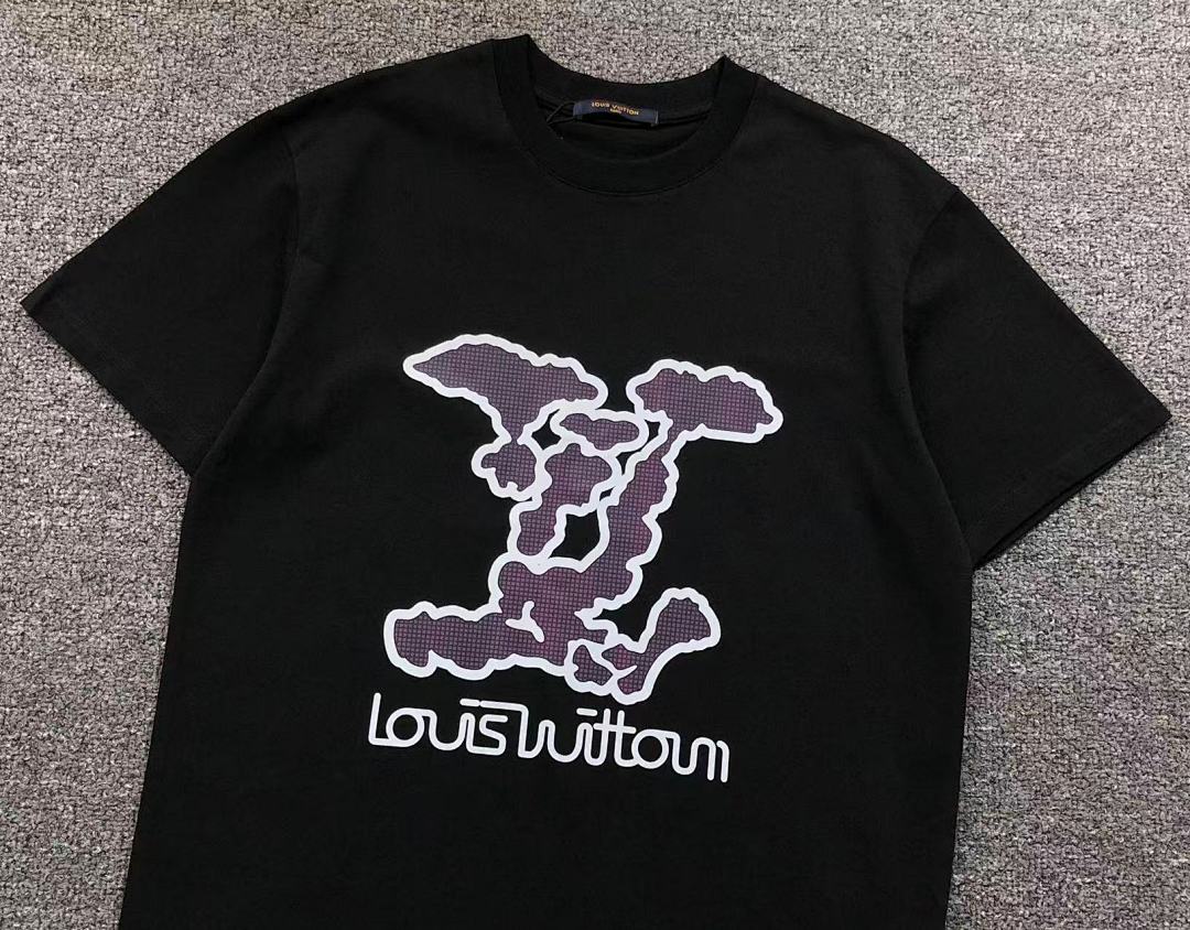 Louis Vuitton 128 L⭐ T-SHIRT 3203050521 (Im 170Cm 60Kg I Wear Size M In The Phot) - Image 8