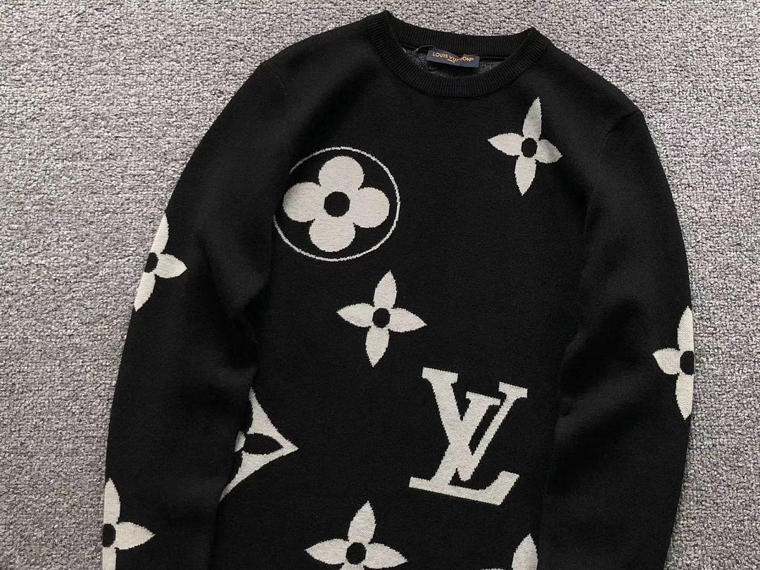 Louis Vuitton 208 L⭐ SWEATER 3208110121 (Im 170Cm 60Kg I Wear Size L In The Phot) - Image 12
