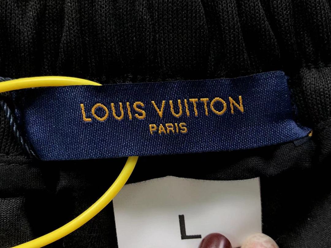 Louis Vuitton 185 L⭐ TROUSERS 31010041517 (Im 170Cm 60Kg I Wear Size L In The Phot) - Image 25