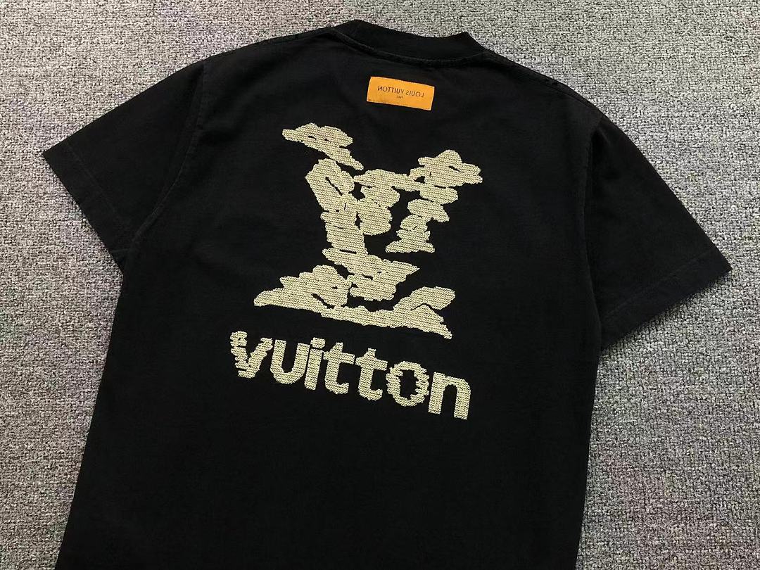 Louis Vuitton 128 L⭐ T-SHIRT 525290381 (Im 170Cm 60Kg I Wear Size S In The Phot) - Image 12
