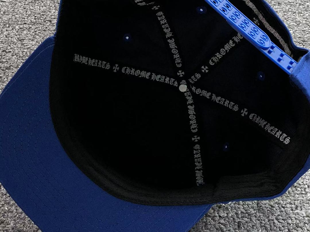 Comme des Garcons 75 C⭐⭐OME HE⭐⭐TS - Image 21