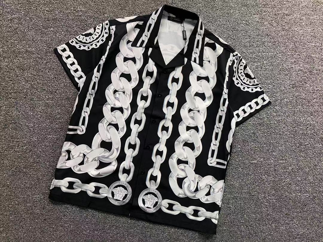 Versace SHORTS 95 V⭐⭐SA⭐E SHIRT - Image 9