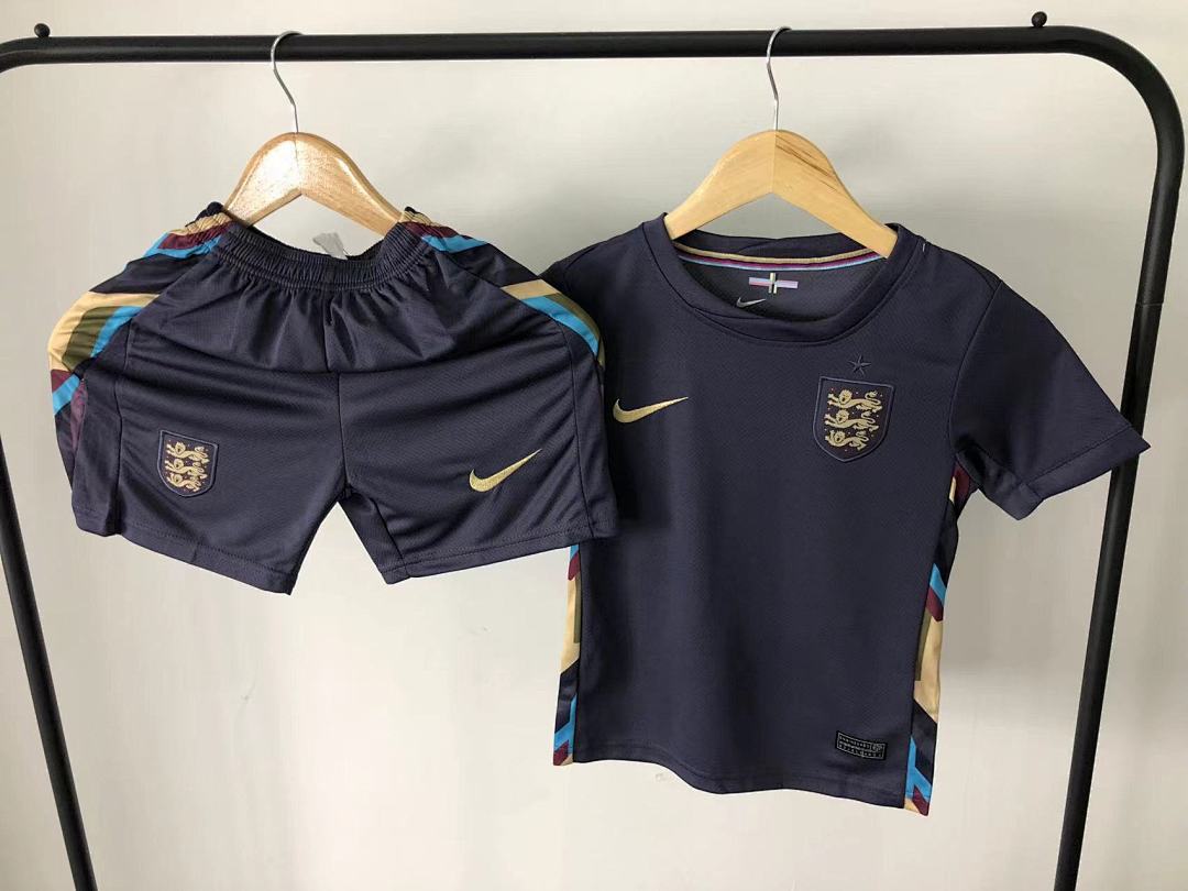 Chanel 75 FOOTBALL CHILD T-SHIRT - Image 28