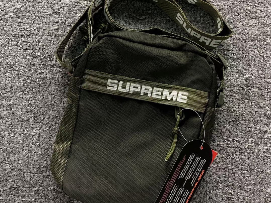 Supreme 98 S⭐⭐R⭐⭐E BAG 4203200377 (Long 15CM* Wide 5CM* High 20CM) - Image 5