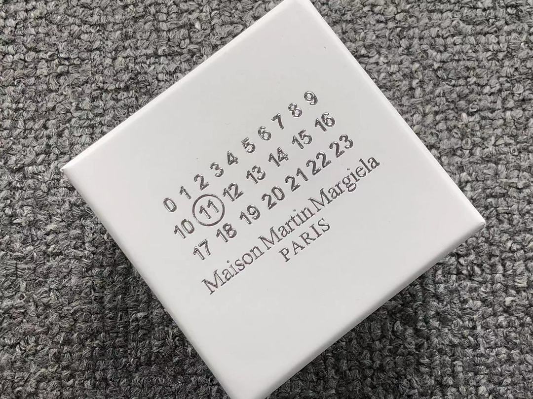 On Running 105 MARGIELA - Image 10
