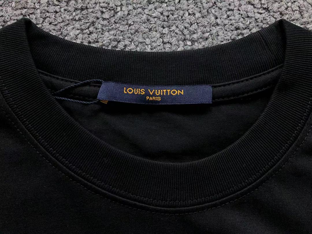 Louis Vuitton 115 L⭐ T-SHIRT 520122120 (Im 170Cm 60Kg I Wear Size M In The Phot) - Image 25