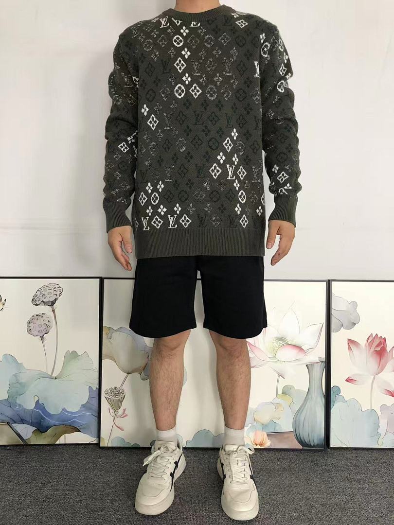 Louis Vuitton 228 L⭐ SWEATER 3201160921 (Im 170Cm 60Kg I Wear Size S In The Phot) - Image 3
