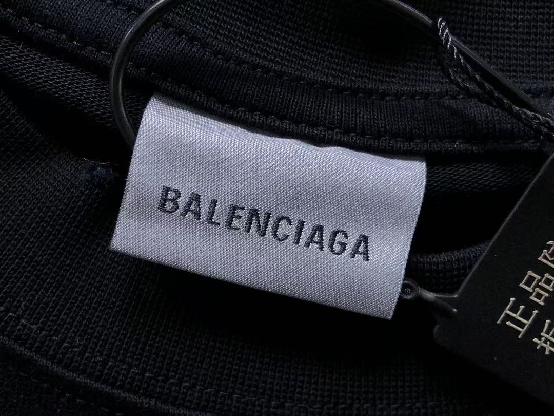 Balenciaga 135 B⭐L⭐⭐⭐IA⭐A T-SHIRT 42071710163 (Im 170Cm 60Kg I Wear Size S In The Phot) - Image 14
