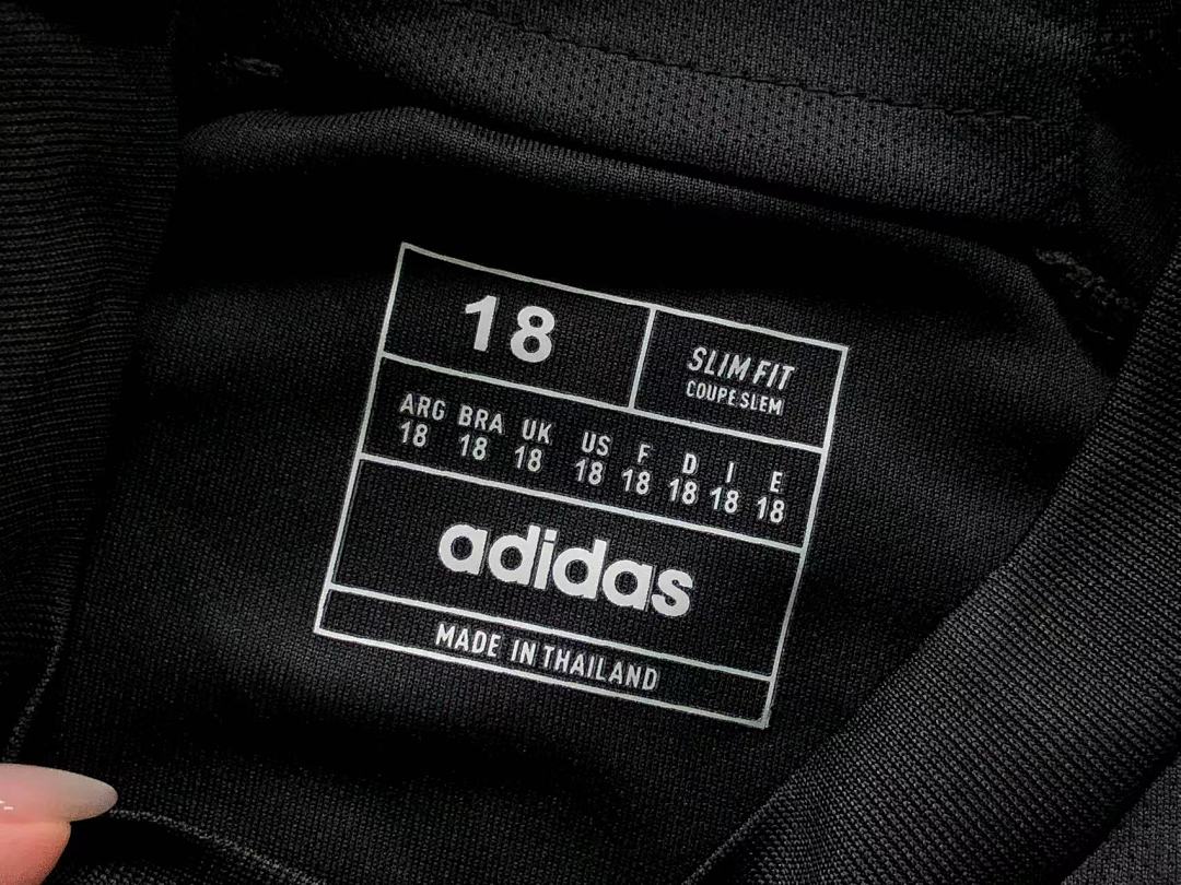 Chanel 68 FOOTBALL T-SHIRT SHORTS - Image 18