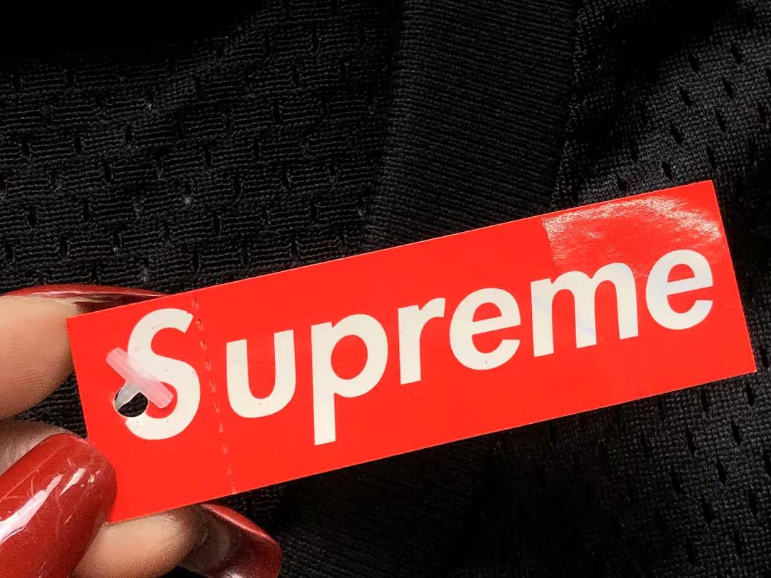 Supreme 165 S⭐⭐R⭐⭐E LONG SLEEVED 52071619182 (Im 170Cm 60Kg I Wear Size S In The Phot) - Image 14