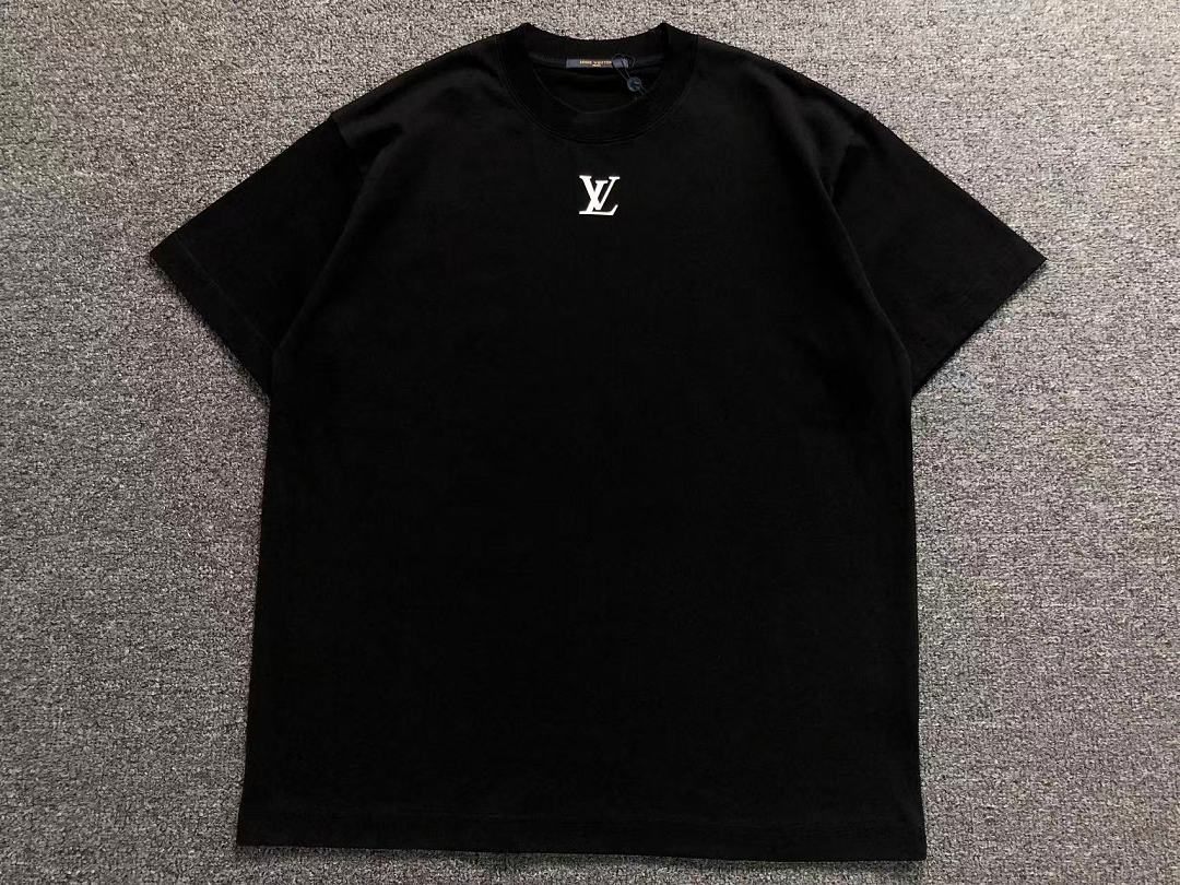 Louis Vuitton 118 L⭐ T-SHIRT 42061606133 (Im 170Cm 60Kg I Wear Size 2XL In The Phot) - Image 9