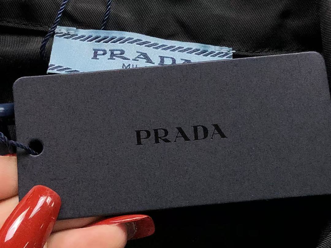 Prada 218 P⭐A⭐A SHIRT 22062714125 (Im 170Cm 60Kg I Wear Size S In The Phot) - Image 16