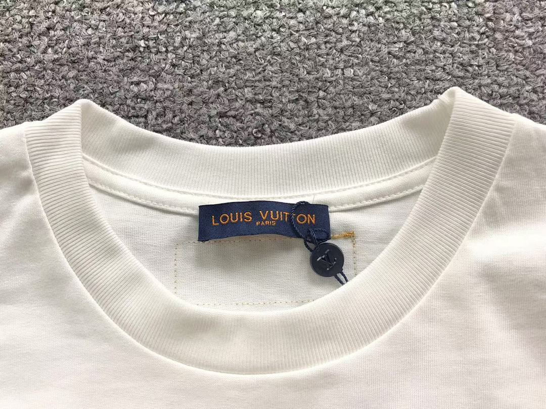 Louis Vuitton 108 L⭐ T-SHIRT 41062606126 (Im 170Cm 60Kg I Wear Size XS In The Phot) - Image 17