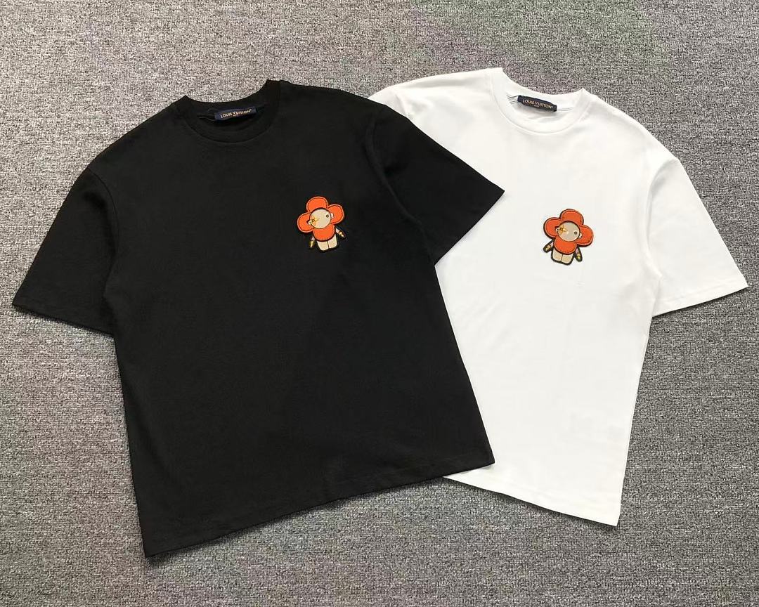 Louis Vuitton 135 L⭐ T-SHIRT 22050737125 (Im 170Cm 60Kg I Wear Size S In The Phot) - Image 5