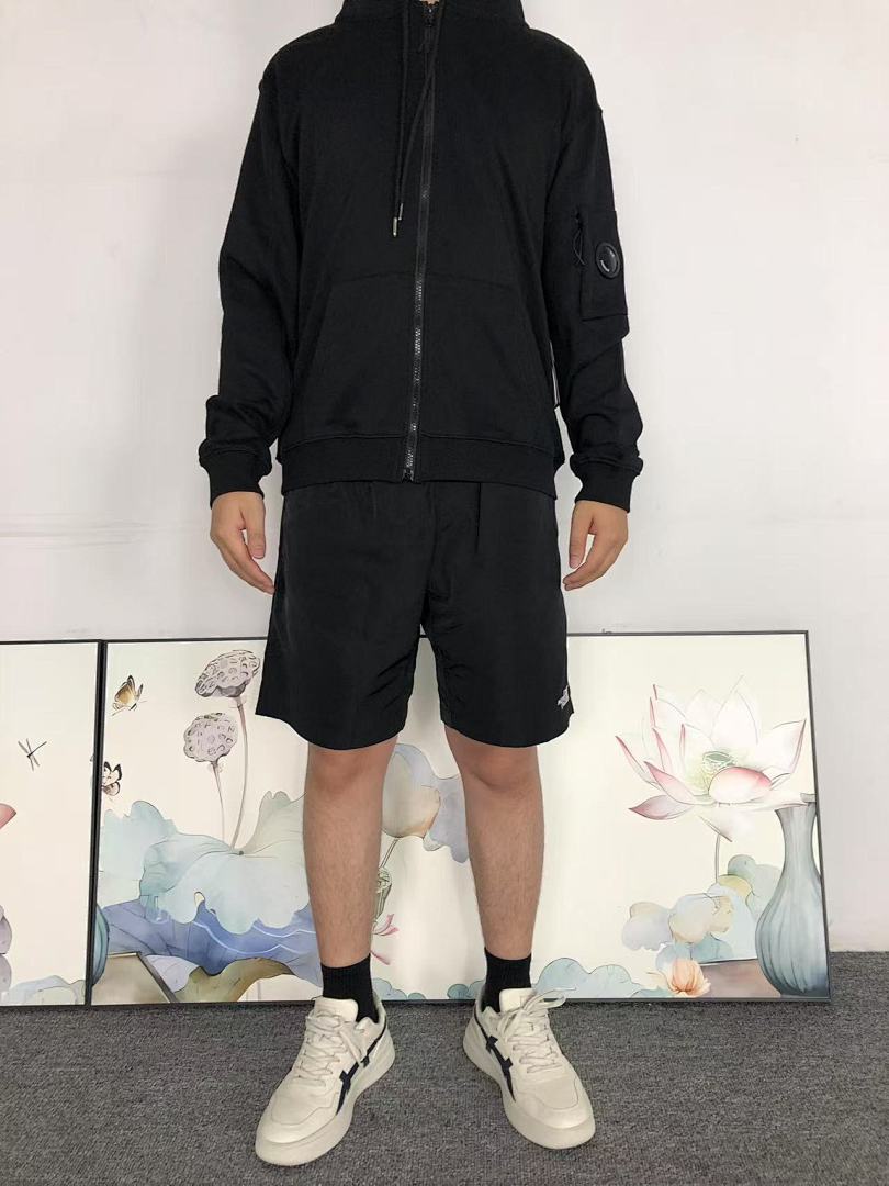 C.P. Company 135 CP HOODIE 1108040555 (Im 170Cm 60Kg I Wear Size L In The Phot) - Image 3
