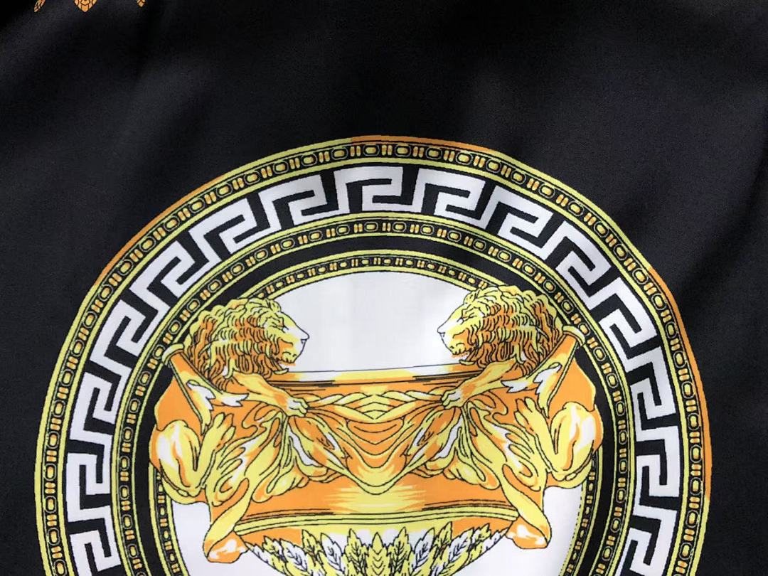 Versace 118 V⭐⭐SA⭐E SHIRT A26 311043039 (Im 170Cm 55Kg I Wear Size L In The Phot) - Image 8