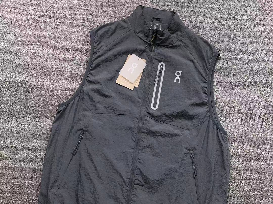On Running 139 ON VEST 5207071019 (Im 170Cm 60Kg I Wear Size L In The Phot) - Image 12