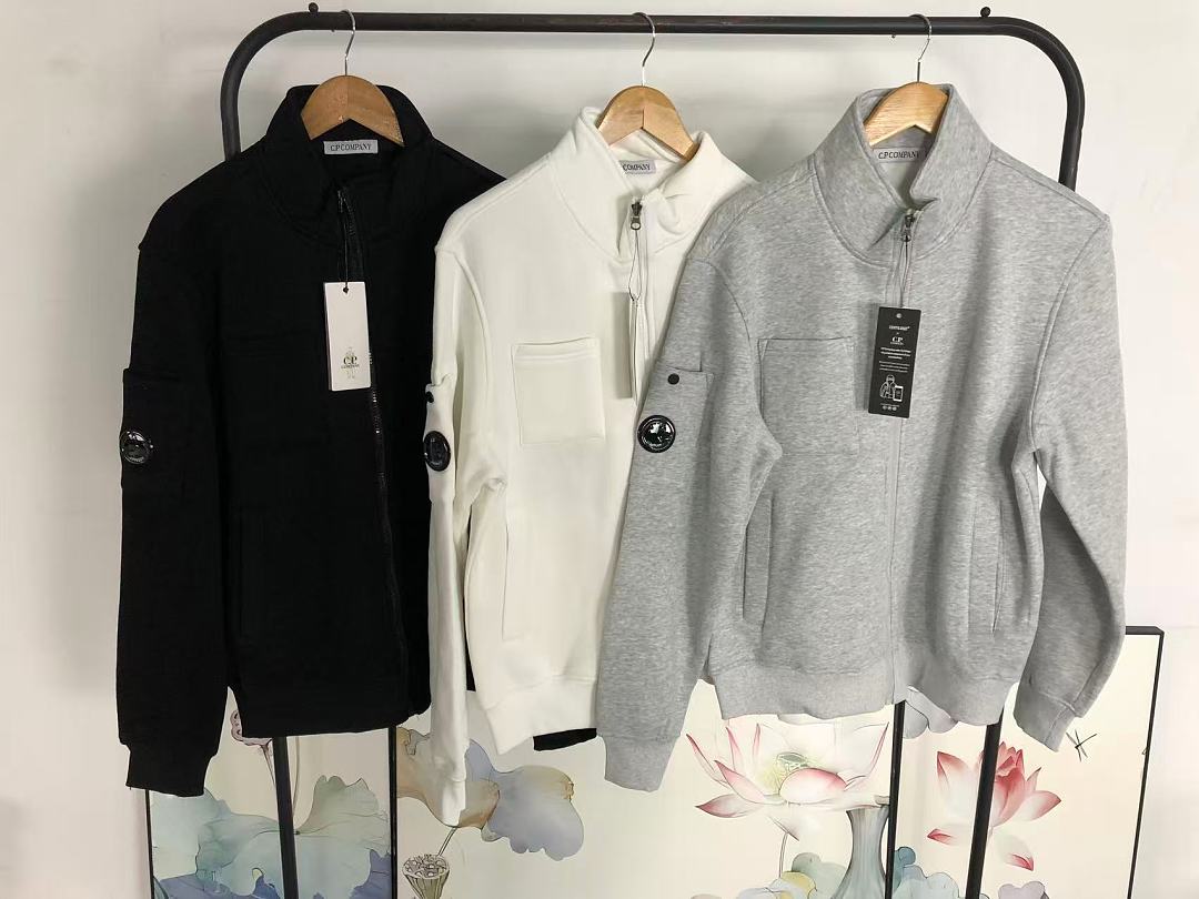 C.P. Company 215 CP HOODIE 22082821172 (Im 170Cm 60Kg I Wear Size M In The Phot) - Image 33