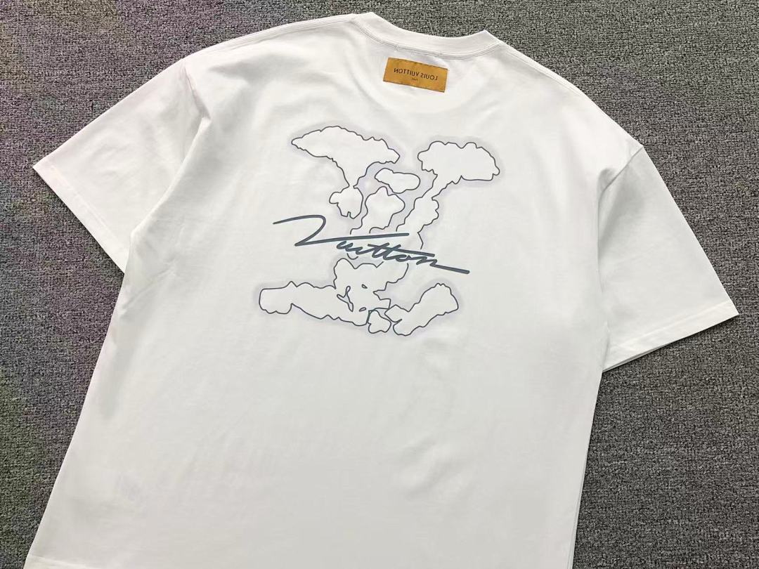 Louis Vuitton 158 L⭐ T-SHIRT 22040350001 (Im 170Cm 60Kg I Wear Size XS In The Phot) - Image 9
