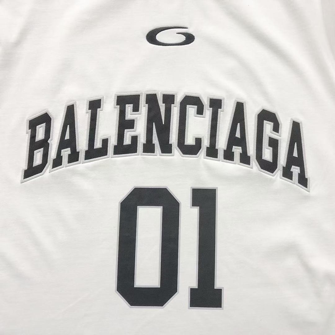 Balenciaga 138 B⭐L⭐⭐⭐IA⭐A T-SHIRT 413290377 (Im 170Cm 60Kg I Wear Size S In The Phot) - Image 10