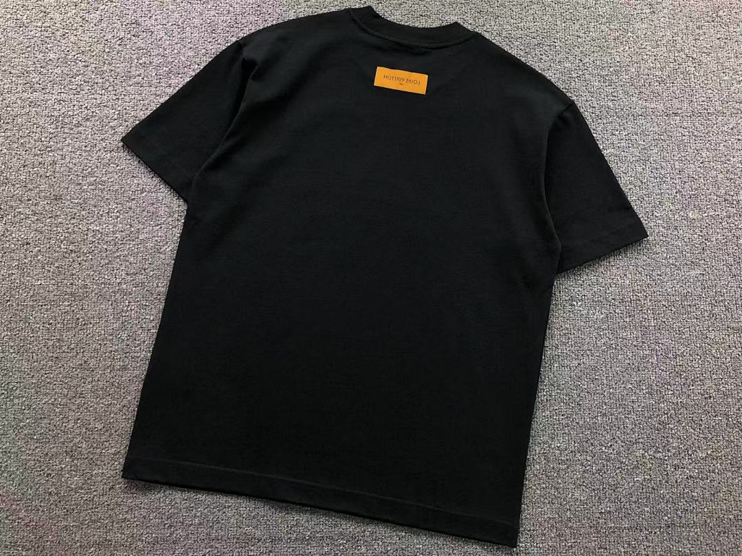 Louis Vuitton 118 L⭐ T-SHIRT 5111403147 (Im 170Cm 60Kg I Wear Size M In The Phot) - Image 22
