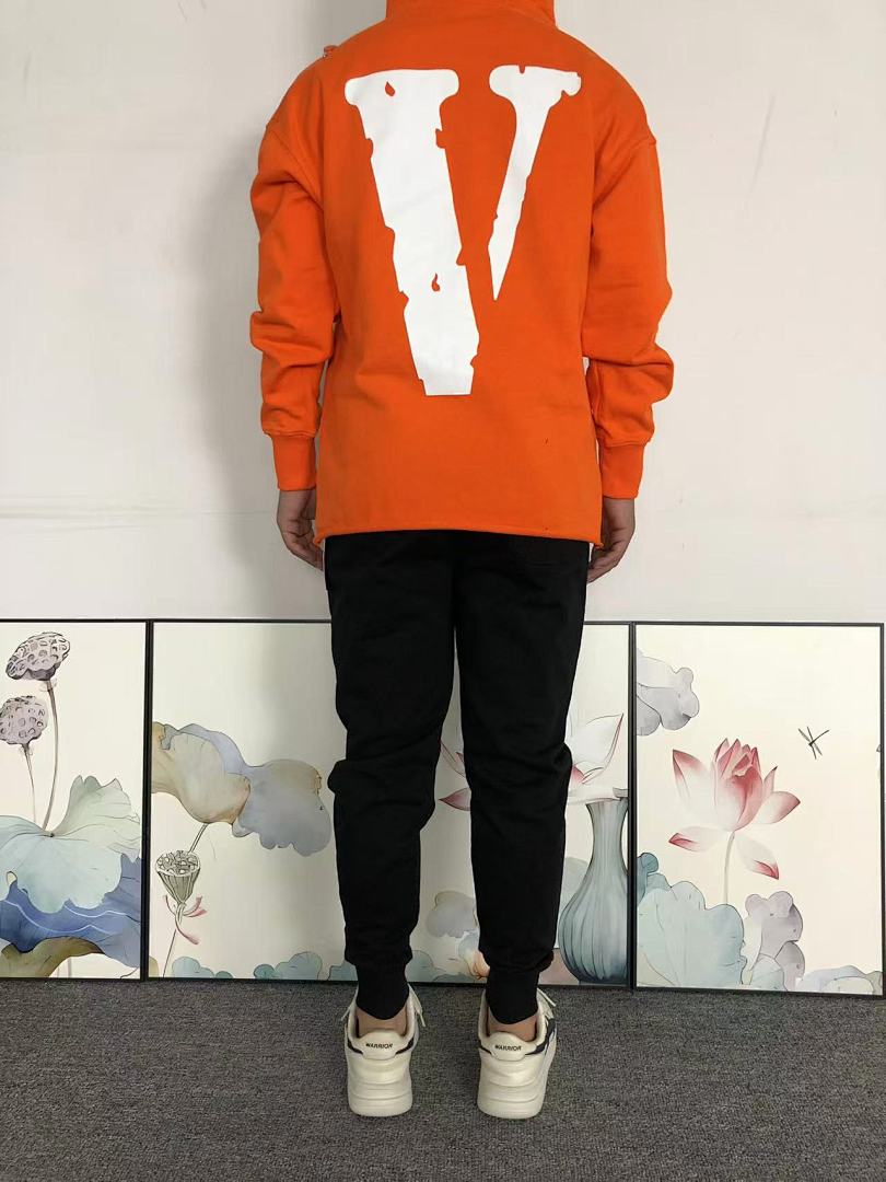 On Running 118 VLONE HOODIE 510113891 (Im 170Cm 60Kg I Wear Size S In The Phot) - Image 4