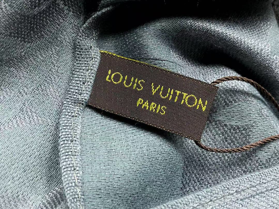 Louis Vuitton 78 L⭐ SCAPF 561103102 (Long 182CM* Wide 71CM*) - Image 9