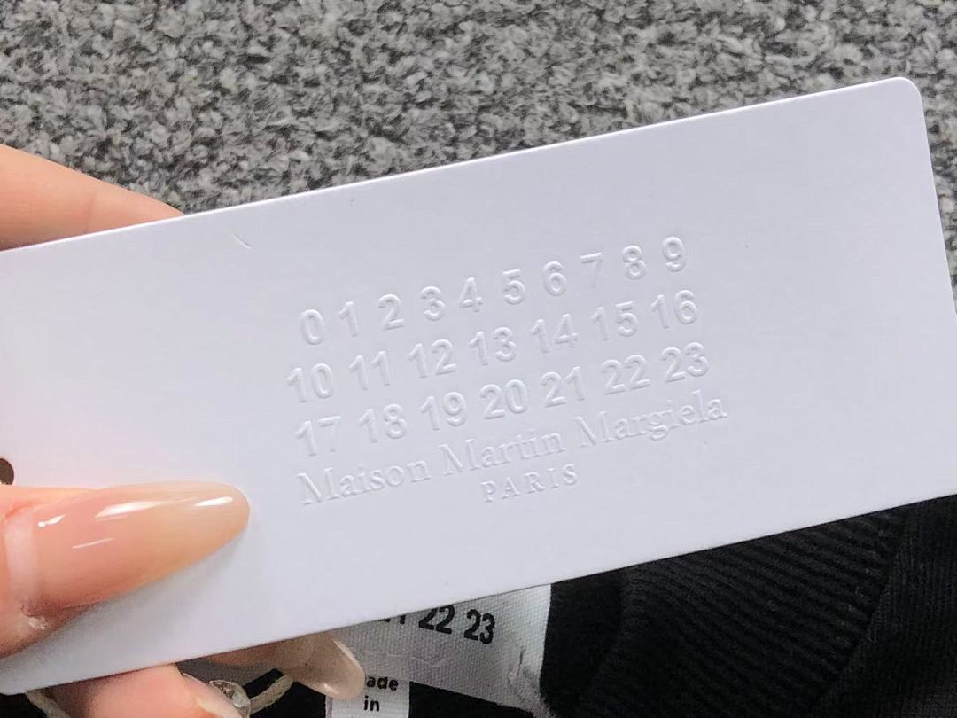 On Running 128 MAISON MARGIELA HOODIE 5123001162 (Im 170Cm 60Kg I Wear Size 44 In The Phot) - Image 22