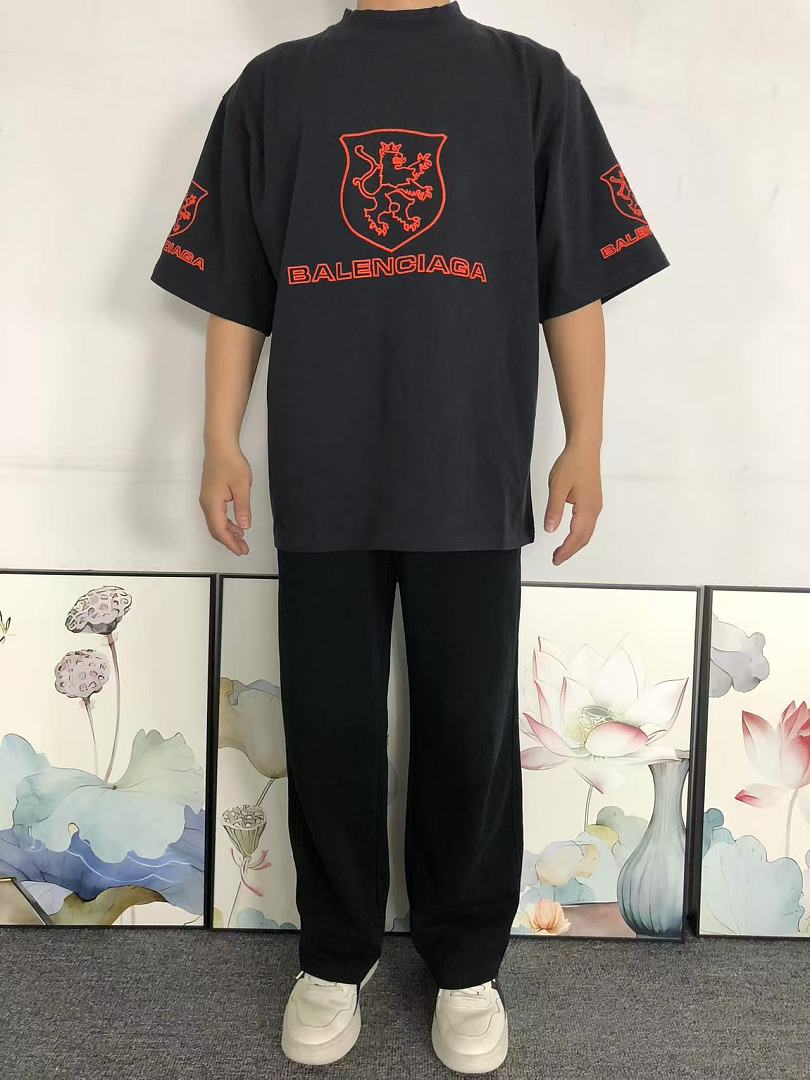 Balenciaga 135 B⭐L⭐⭐⭐IA⭐A T-SHIRT 42042006163 (Im 170Cm 60Kg I Wear Size XS In The Phot) - Image 3