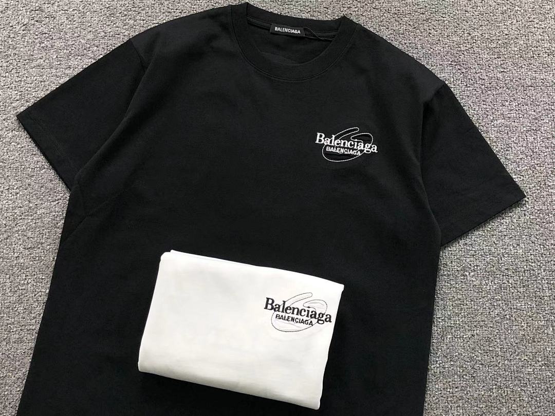 Balenciaga 135 B⭐L⭐⭐⭐IA⭐A T-SHIRT 3203272417 (Im 170Cm 60Kg I Wear Size M In The Phot) - Image 17