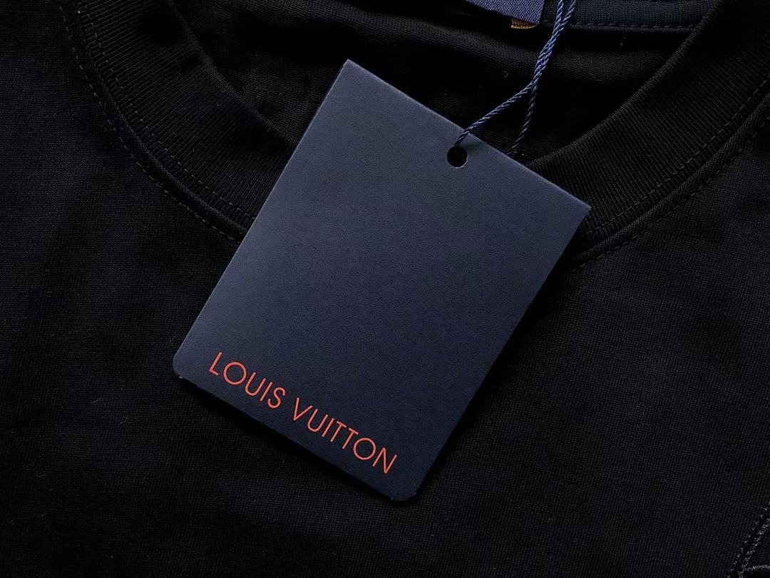 Louis Vuitton 115 L⭐ T-SHIRT 520122020 (Im 170Cm 60Kg I Wear Size L In The Phot) - Image 24