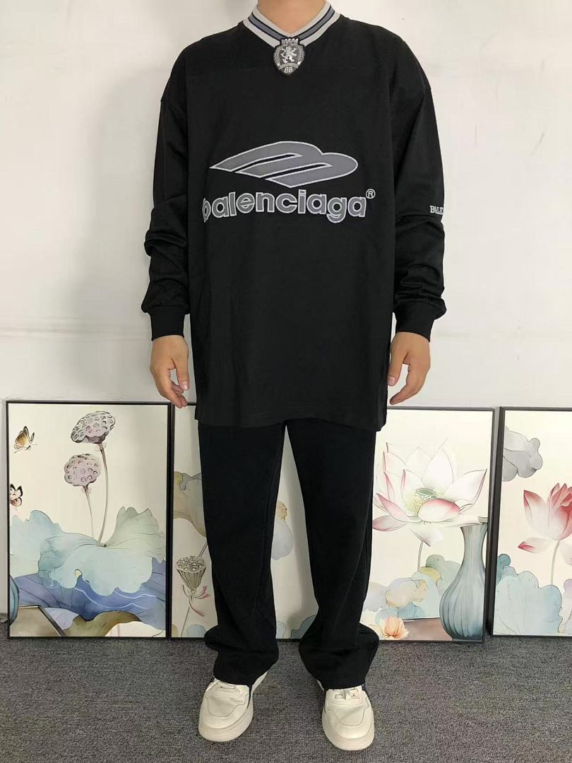 Balenciaga 188 B⭐L⭐⭐⭐IA⭐A LONG SLEEVED 3203242821 (Im 170Cm 60Kg I Wear Size 2 In The Phot) - Image 3