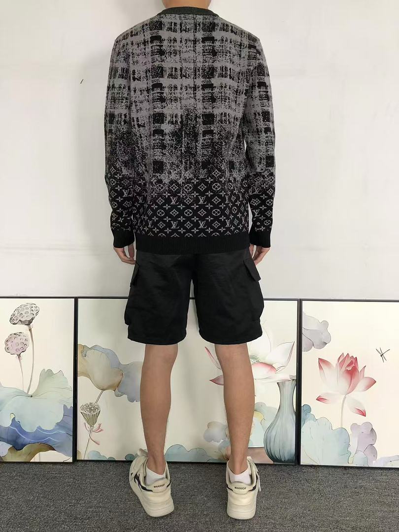 Louis Vuitton 208 L⭐ SWEATER 3208160321 (Im 170Cm 60Kg I Wear Size L In The Phot) - Image 4