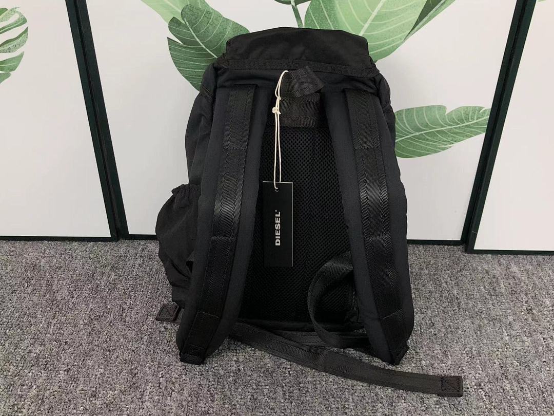 Diesel 198 DIESEL BAG 111261475 (Long 19CM* Wide 9CM* High 27CM) - Image 5