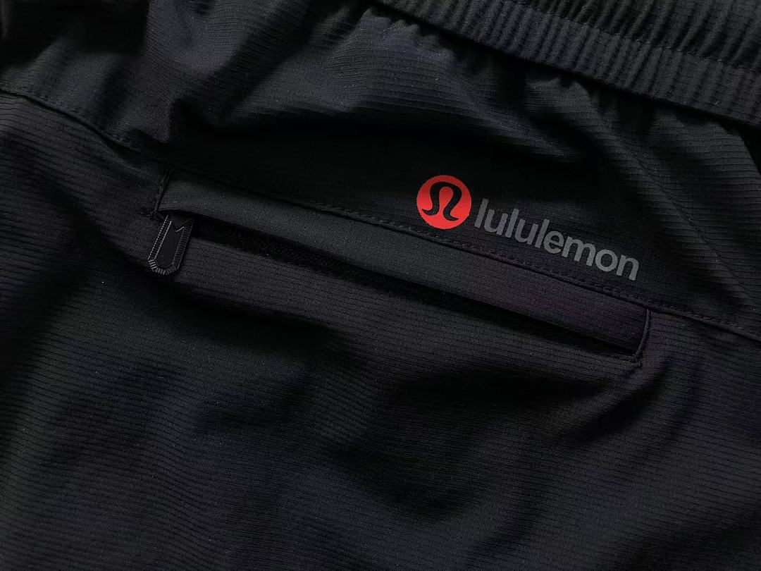 On Running 128 LULULEMON - Image 17