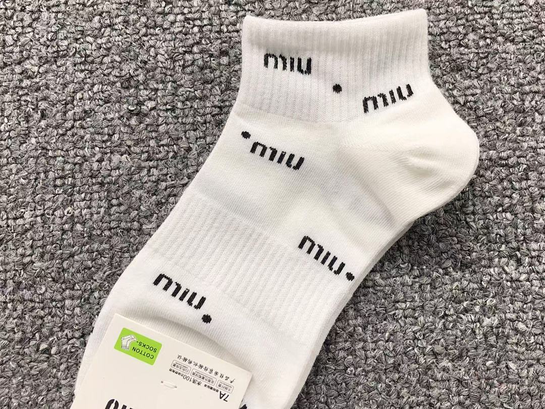 Miu Miu 75 M⭐U - Image 8