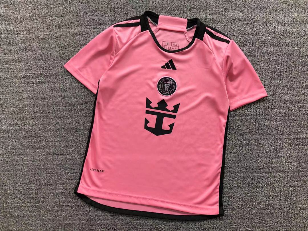 Chanel 68 FOOTBALL T-SHIRT SHORTS - Image 7