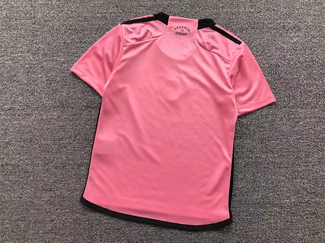 Chanel 68 FOOTBALL T-SHIRT SHORTS - Image 12