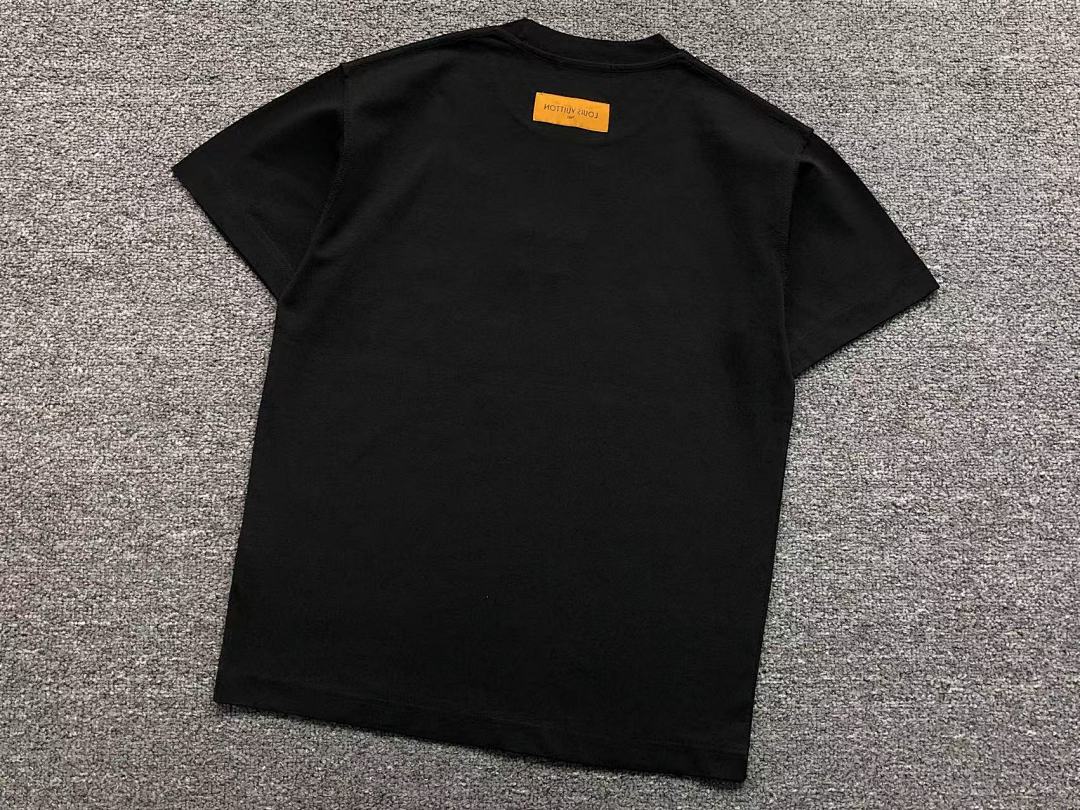 Louis Vuitton 95 L⭐ T-SHIRT 57112981 (Im 170Cm 60Kg I Wear Size M In The Phot) - Image 14