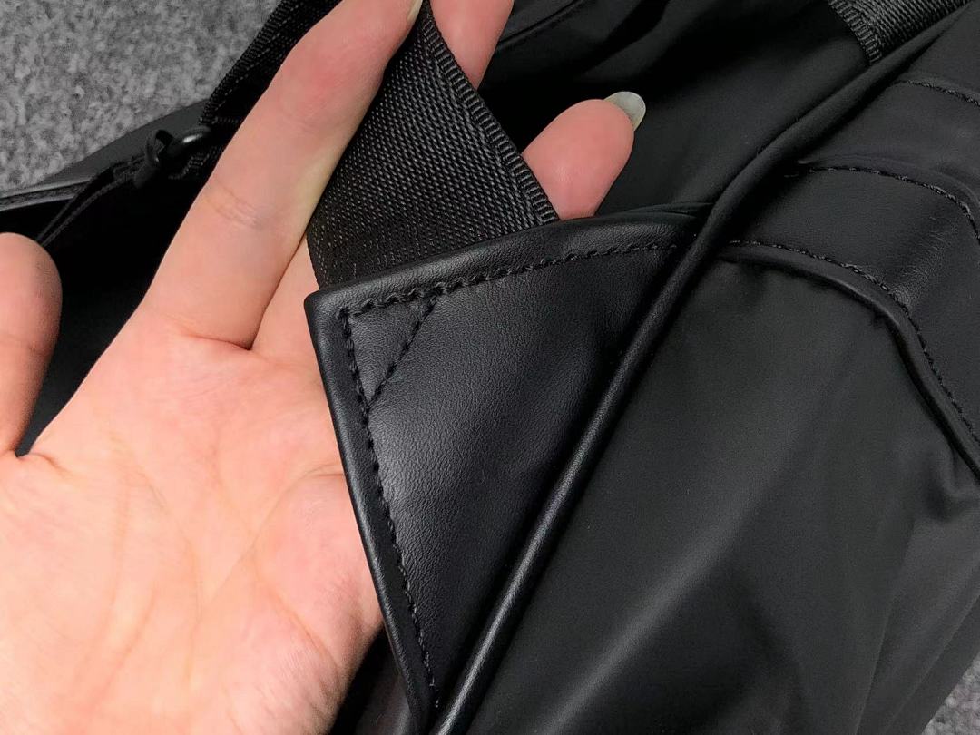 Hugo Boss 138 H⭐G⭐ B⭐⭐S BAG 310061513 (Long 27CM* Wide 11CM* High 39CM) - Image 31