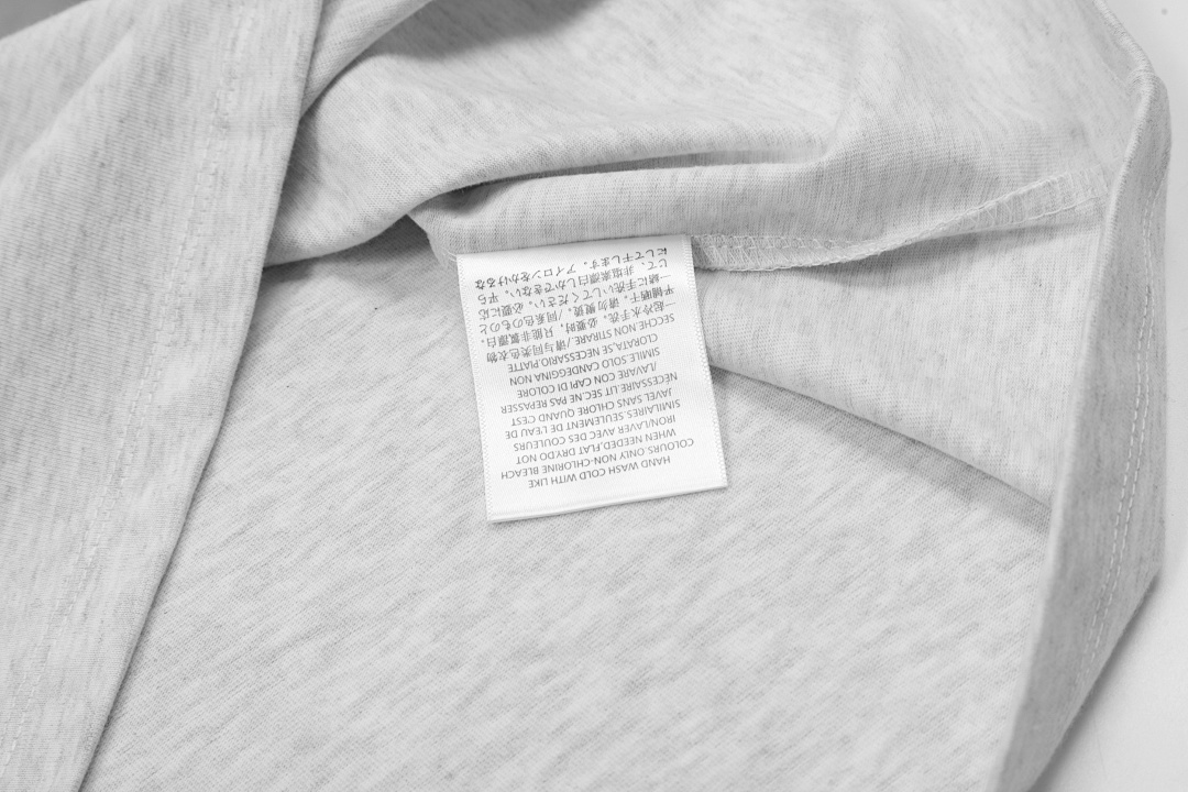 Fear of God 85 FOG T-SHIRT - Image 14