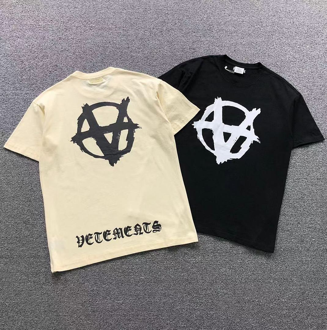 Vetements 88 VETEMENTS T-SHIRT 41091605145 (Im 170Cm 60Kg I Wear Size S In The Phot), photo 1