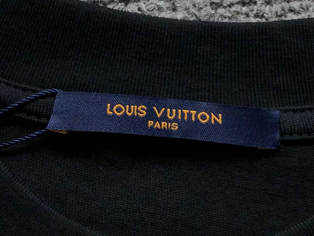 Louis Vuitton 108 L⭐ T-SHIRT 411131721 (Im 170Cm 55Kg I Wear Size M In The Phot) - Image 24