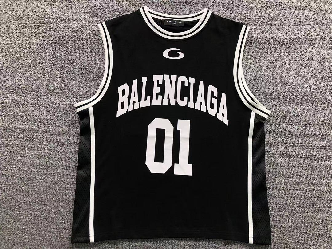 Balenciaga 115 B⭐L⭐⭐⭐IA⭐A VEST 2161602001 (Im 170Cm 60Kg I Wear Size M In The Phot) - Image 5