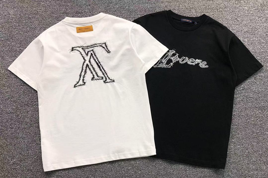 Louis Vuitton 118 L⭐ T-SHIRT 41062617126 (Im 170Cm 60Kg I Wear Size XS In The Phot) - Image 5