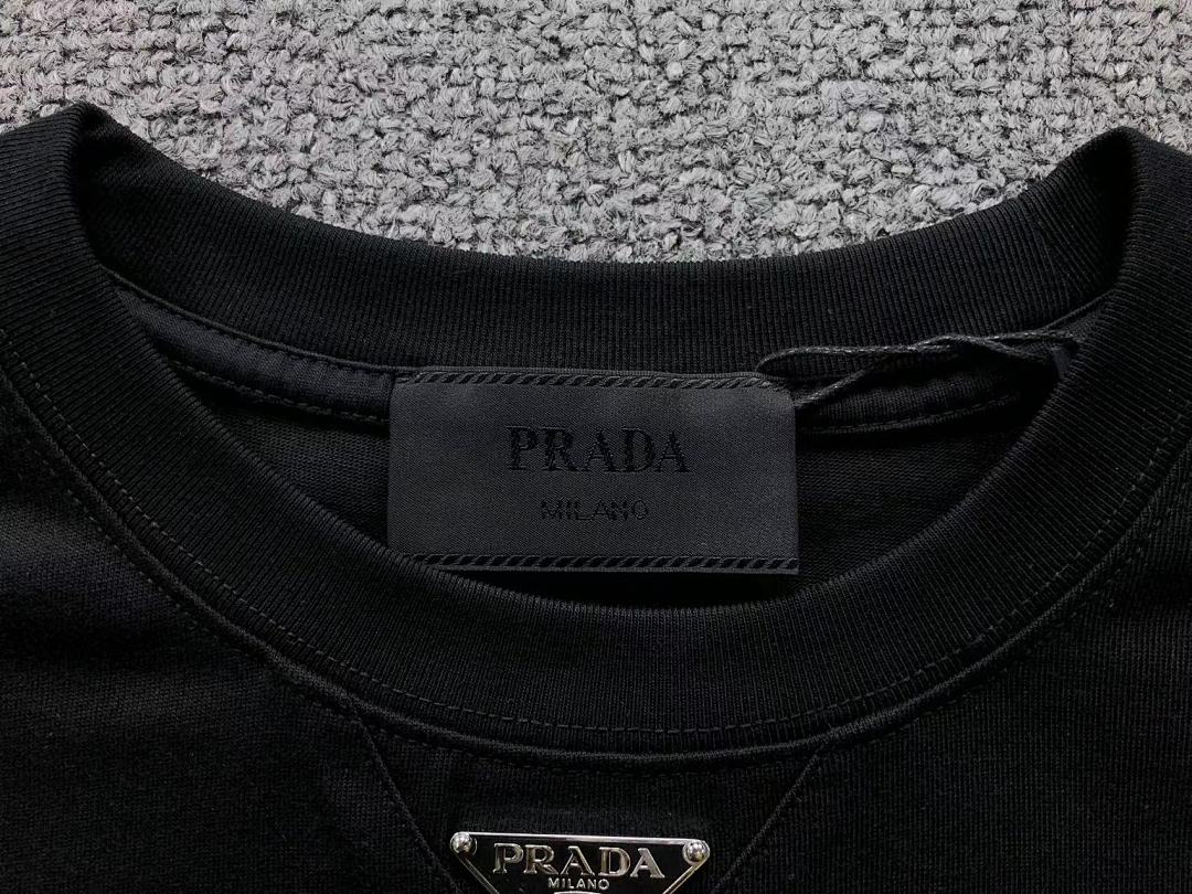 Prada 165 P⭐A⭐A T-SHIRT 2203274105 (Im 170Cm 60Kg I Wear Size M In The Phot) - Image 15
